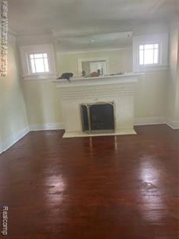 8627 Dexter Avenue, Detroit, MI 48206