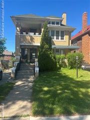 8627 Dexter Avenue, Detroit, MI 48206