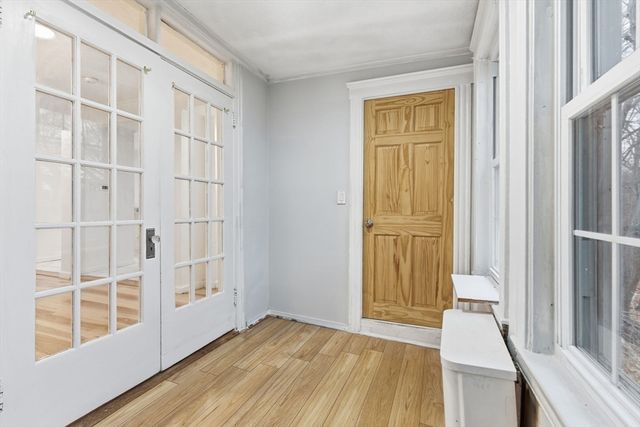 16 Floyd St 1, Woburn, MA 01801