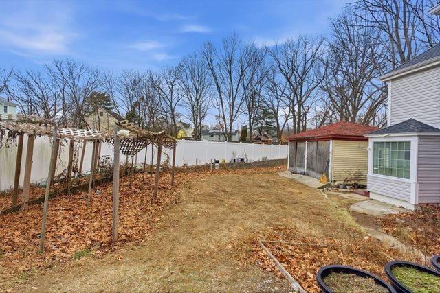 16 Floyd St 1, Woburn, MA 01801