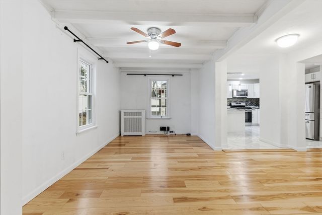 16 Floyd St 1, Woburn, MA 01801