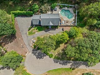 30 Renees Way, Madison, CT 06443