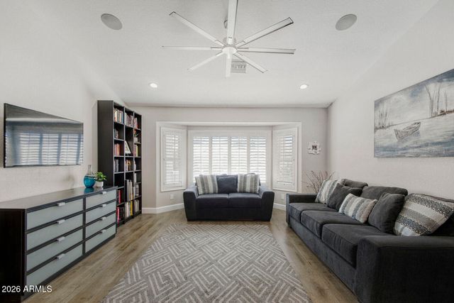 3306 E TONTO Drive, Phoenix, AZ 85044