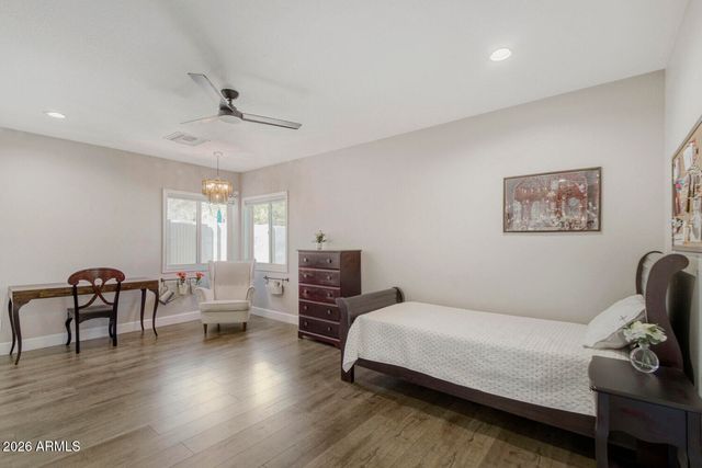 3306 E TONTO Drive, Phoenix, AZ 85044