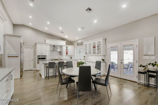 3306 E TONTO Drive, Phoenix, AZ 85044