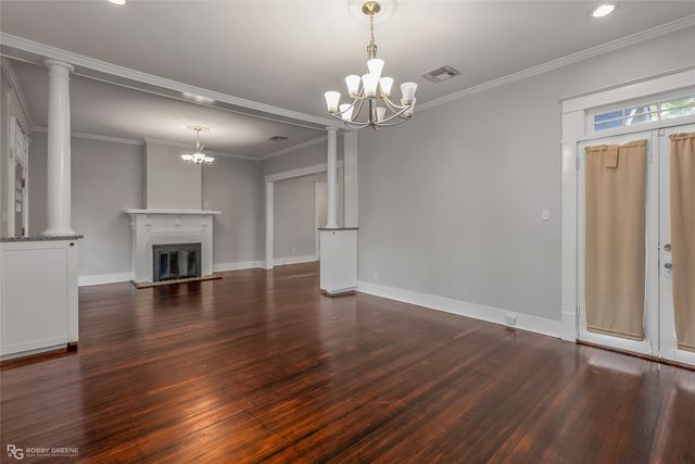 2304 Highland Avenue, Shreveport, LA 71104