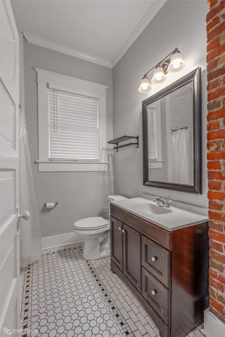 2304 Highland Avenue, Shreveport, LA 71104