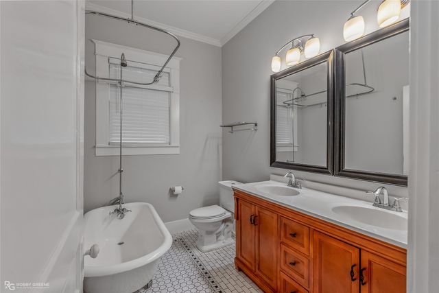 2304 Highland Avenue, Shreveport, LA 71104