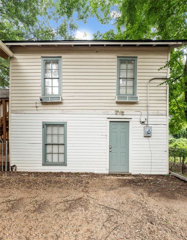 2304 Highland Avenue, Shreveport, LA 71104