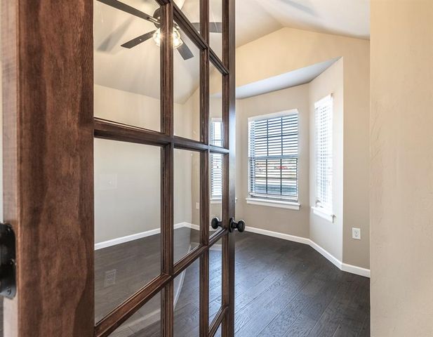 4528 Adobe Court, Yukon, OK 73099