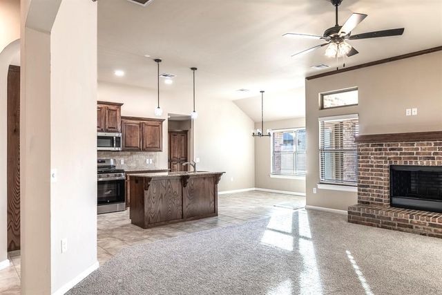 4528 Adobe Court, Yukon, OK 73099