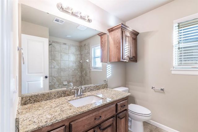 4528 Adobe Court, Yukon, OK 73099