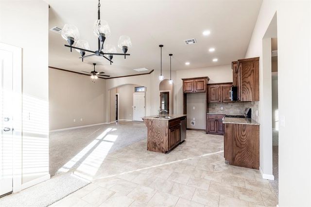4528 Adobe Court, Yukon, OK 73099