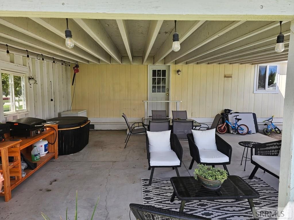 Image 10 of property listing at 465 W Boise St, Aberdeen, ID 83210