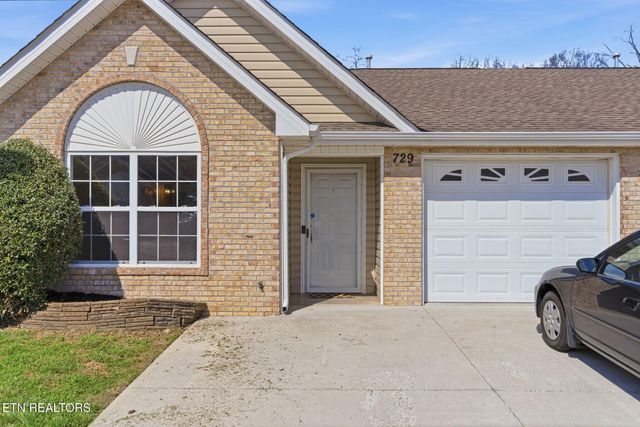 729 Graham Way, Knoxville, TN 37912