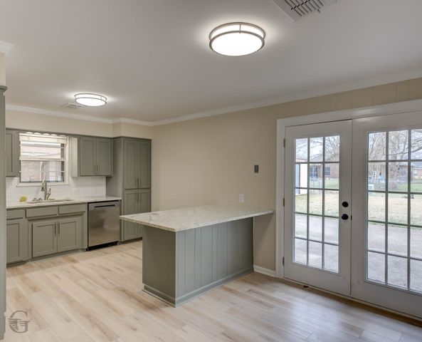 310 Lancashire Drive, Bossier City, LA 71111