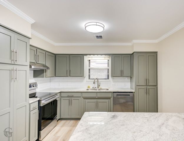 310 Lancashire Drive, Bossier City, LA 71111