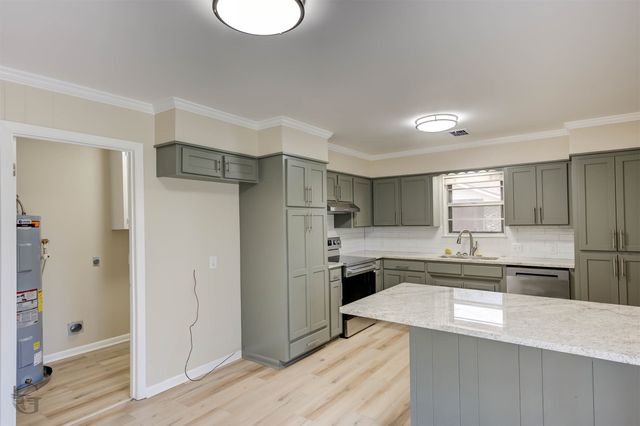 310 Lancashire Drive, Bossier City, LA 71111