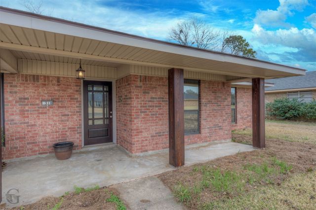 310 Lancashire Drive, Bossier City, LA 71111