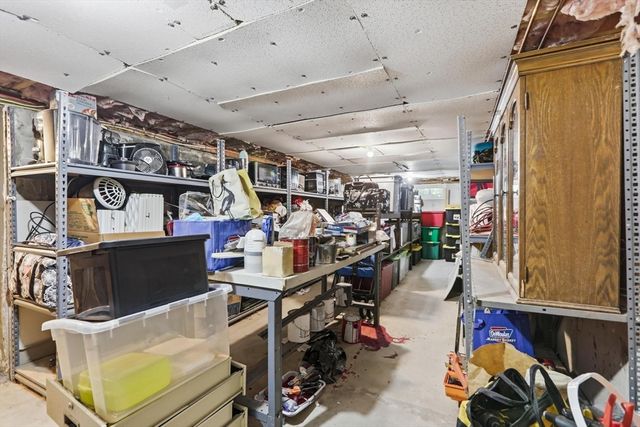 364 W Meadow Rd, Lowell, MA 01854