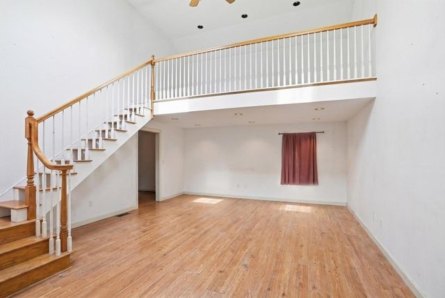 364 W Meadow Rd, Lowell, MA 01854