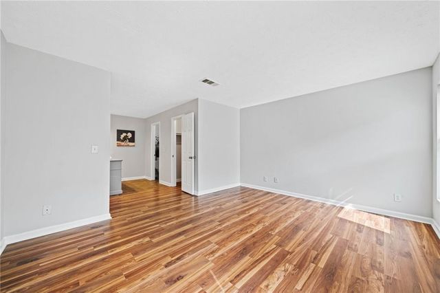 717 Beaufort Circle, Duluth, GA 30096