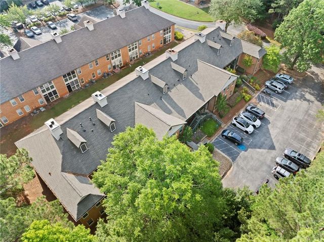 717 Beaufort Circle, Duluth, GA 30096