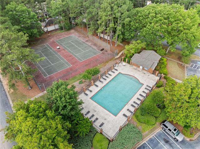 717 Beaufort Circle, Duluth, GA 30096