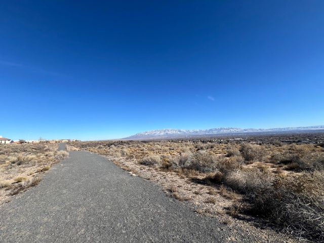 6315 Vista Del Prado Road NW, Albuquerque, NM 87120