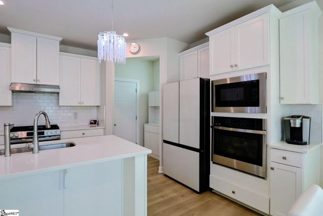 634 Lady Fern Drive, Woodruff, SC 29388