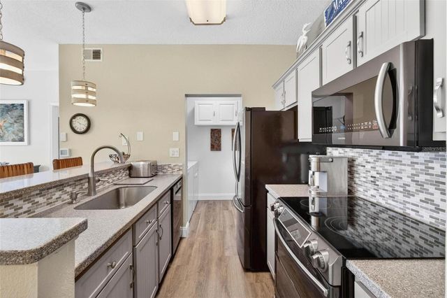 10764 70TH AVENUE 5104, Seminole, FL 33772