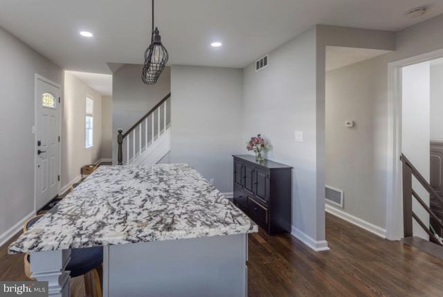274 N BROADWAY, Pennsville, NJ 08070