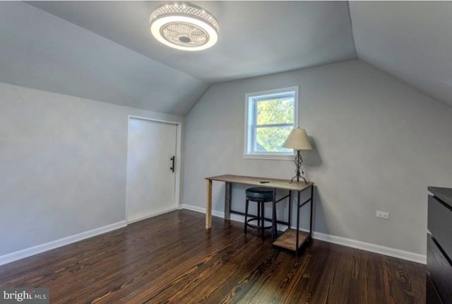 274 N BROADWAY, Pennsville, NJ 08070