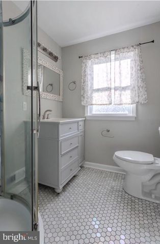 274 N BROADWAY, Pennsville, NJ 08070