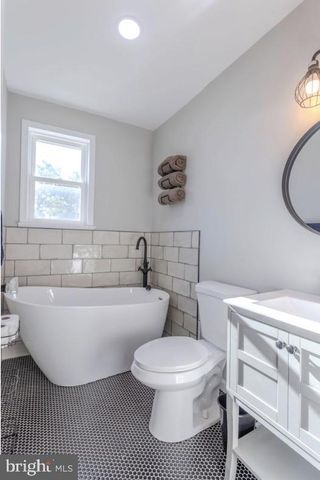 274 N BROADWAY, Pennsville, NJ 08070
