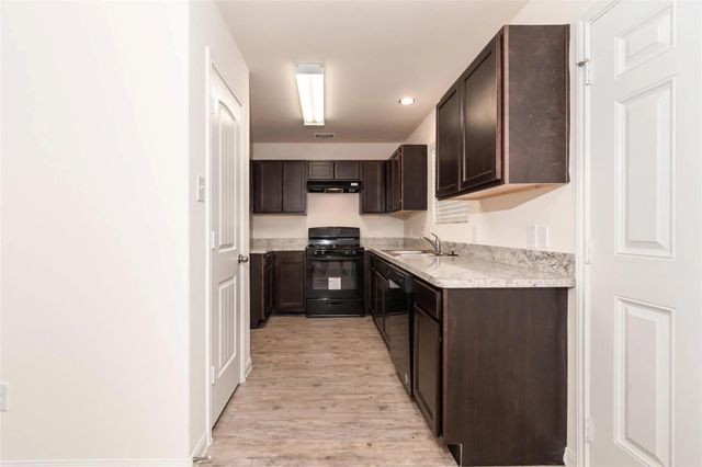 12727 Veterans Ranch Road, Houston, TX 77014