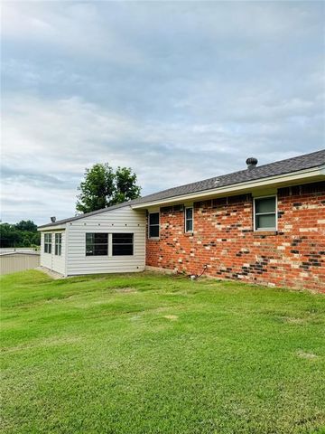 2021 N Draper Avenue, Choctaw, OK 73020