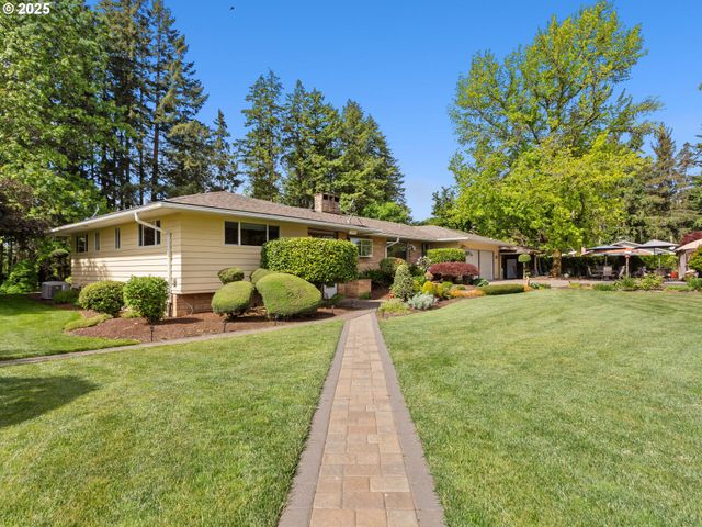 11946 Se BOYER Rd, Mc Minnville, OR 97128