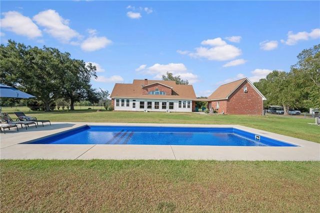 16851 County Hwy 73, Summerdale, AL 36580