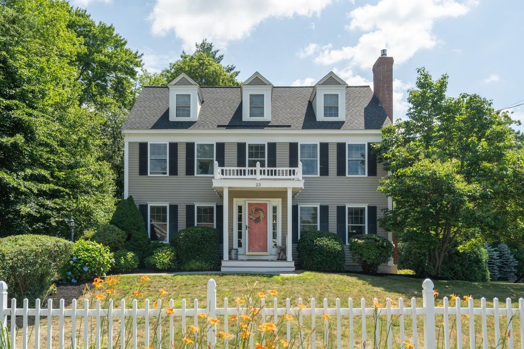 23 Greenleaf Drive, Seabrook, NH 03874