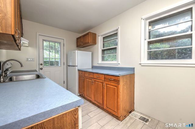49 Brookdale Road, Seymour, CT 06483