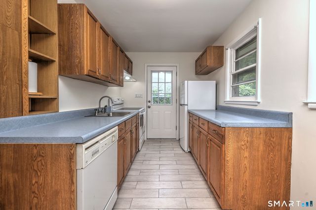 49 Brookdale Road, Seymour, CT 06483