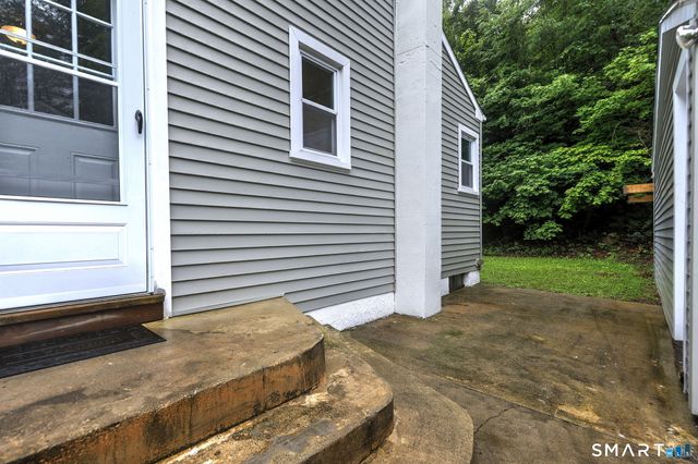 49 Brookdale Road, Seymour, CT 06483