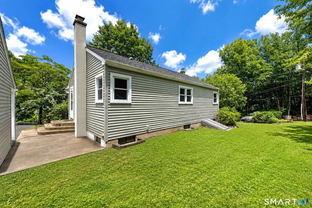 49 Brookdale Road, Seymour, CT 06483