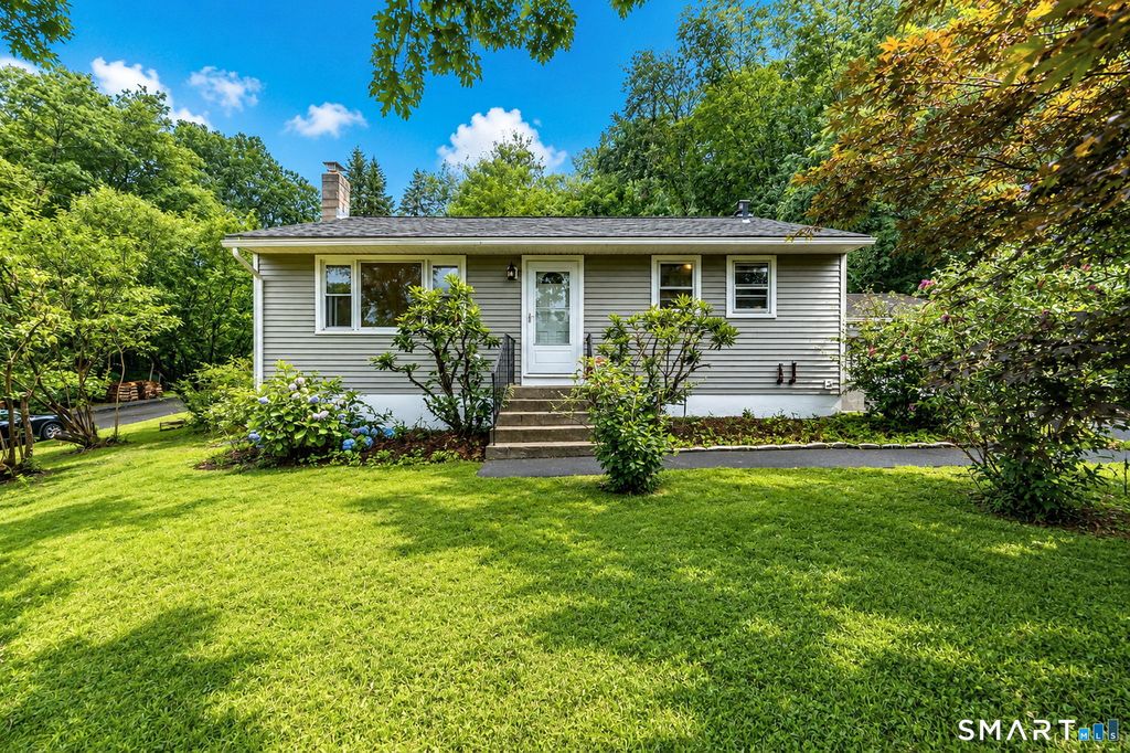 49 Brookdale Road, Seymour, CT 06483