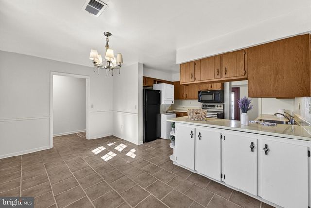 52-52A LEEDS CT, Warrenton, VA 20186