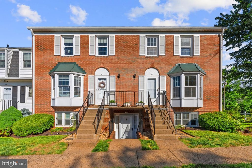 52-52A LEEDS CT, Warrenton, VA 20186