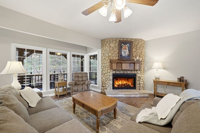 434 Lemmon Drive, Ellijay, GA 30540