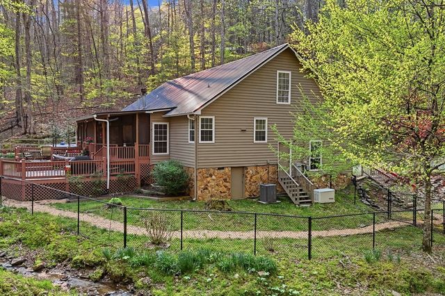 434 Lemmon Drive, Ellijay, GA 30540