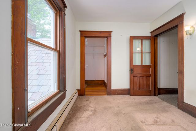 3712 Consaul Road, Niskayuna, NY 12304